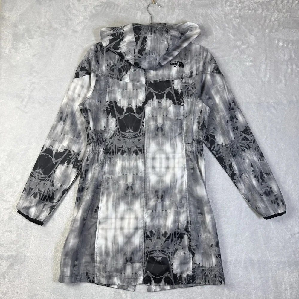 The North Face Flyweight Jacket‎ Women's Small White/Black Tie Dye Hooded Light